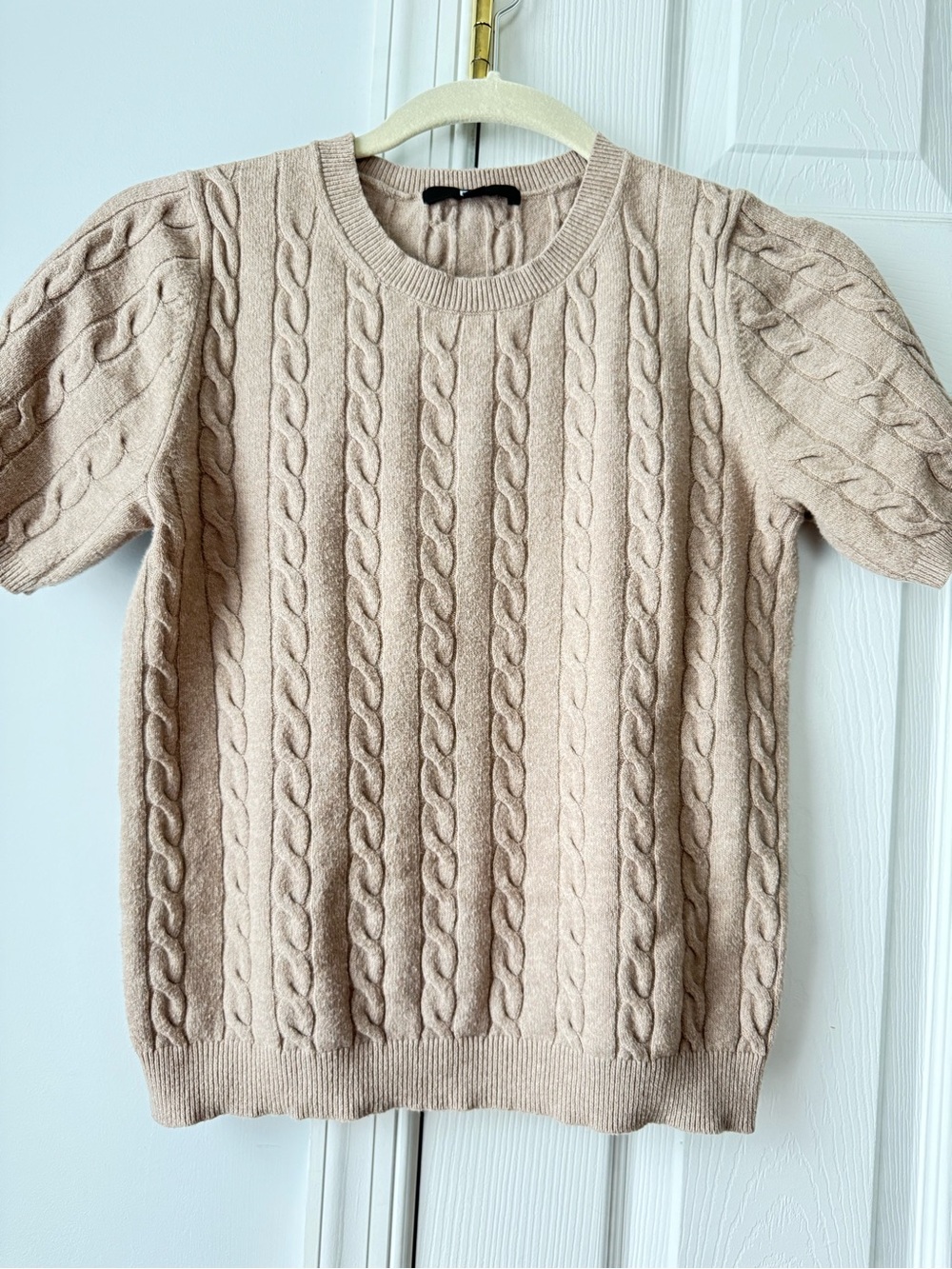 UNIQLO Cable Knit Short Sleeve Sweater in Taupe